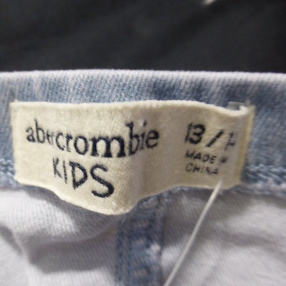 ABERCROMBIE KIDS, size 13 / 14, faded blue denim skirt, pockets, BNWT - Picture 3 of 5